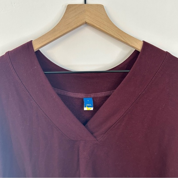 Bundle of 2 Old Navy Active Cropped Sweatshirts, Size Large, Tan, Burgundy - Picture 5 of 15